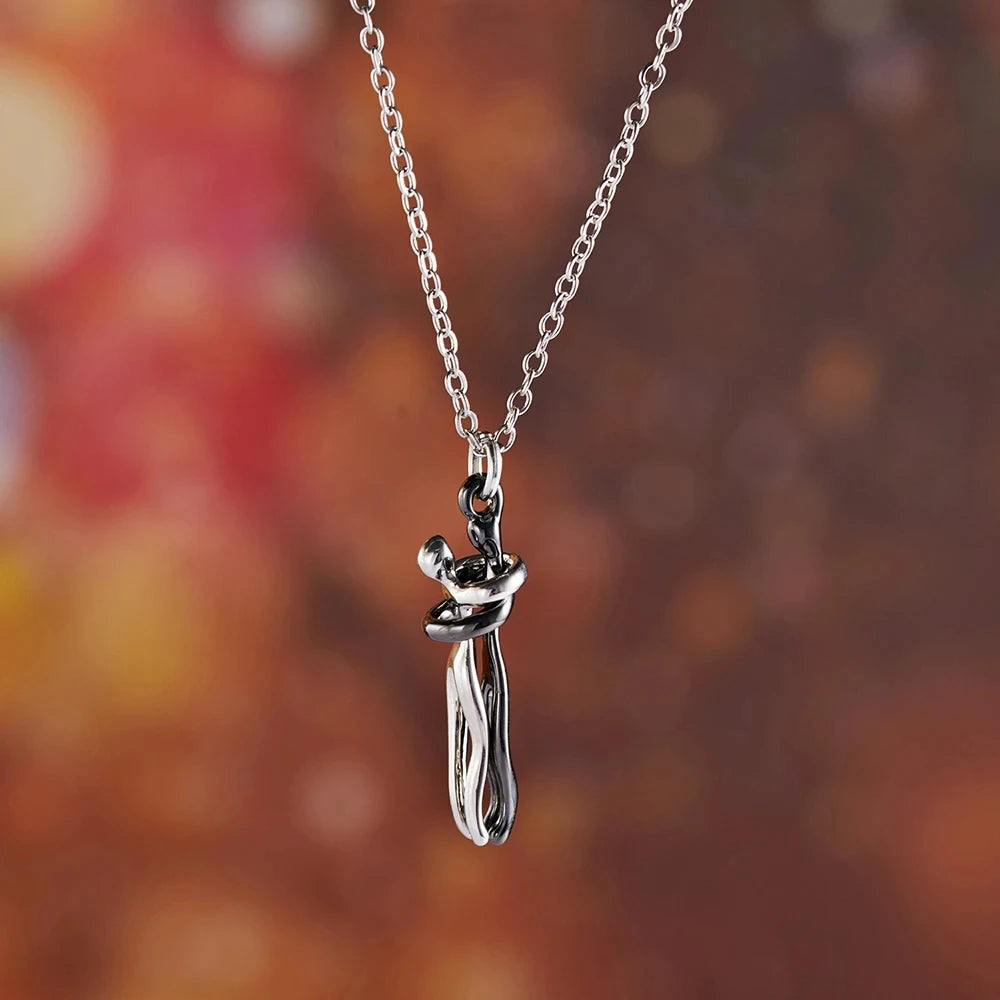 Collana "Abbraccio Infinito"